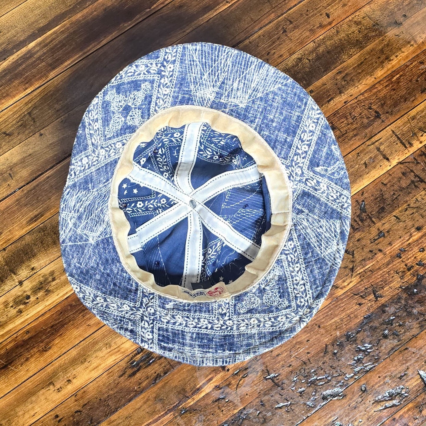 1980s Reyn Spooner Nautical Bucket Har