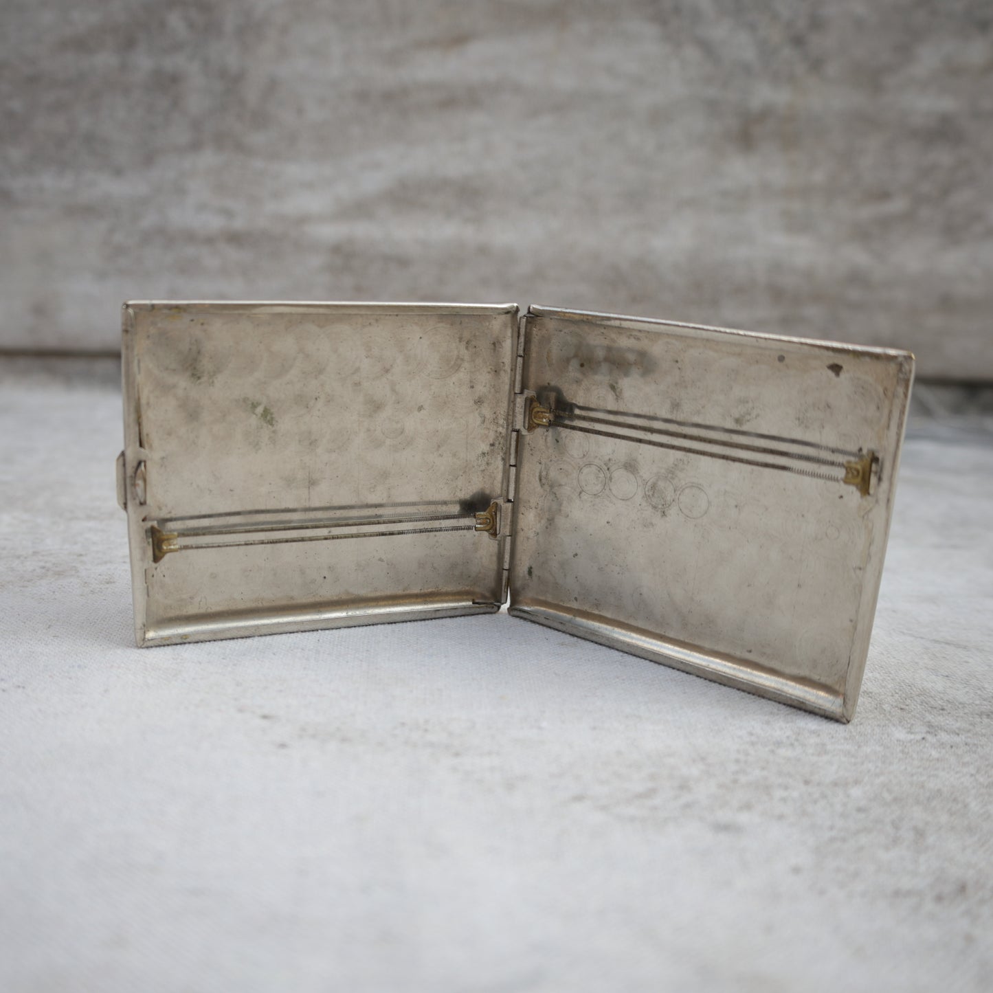 Vintage 1903 Chinese Mixed Metal Etched Cigarette Case