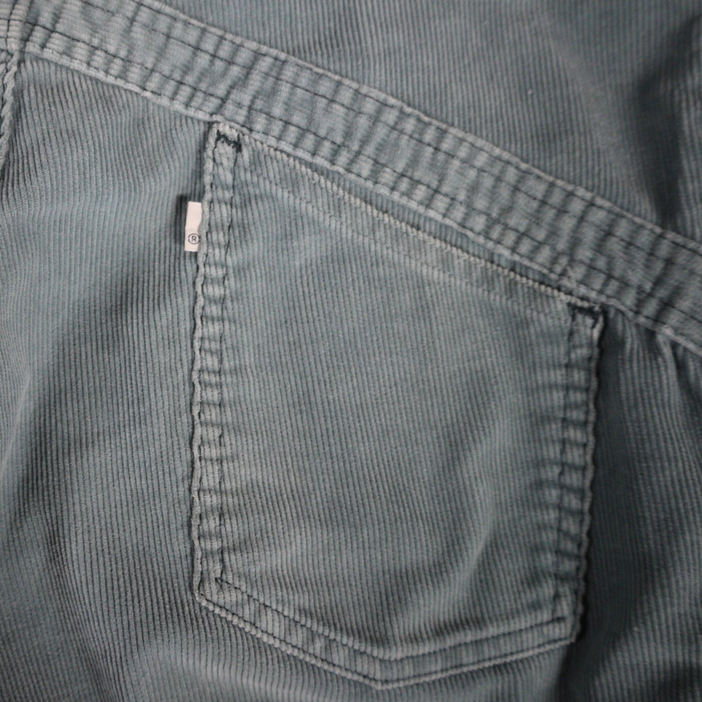 Vintage 1970s Levi's White Tab Wide Leg Corduroy Pant