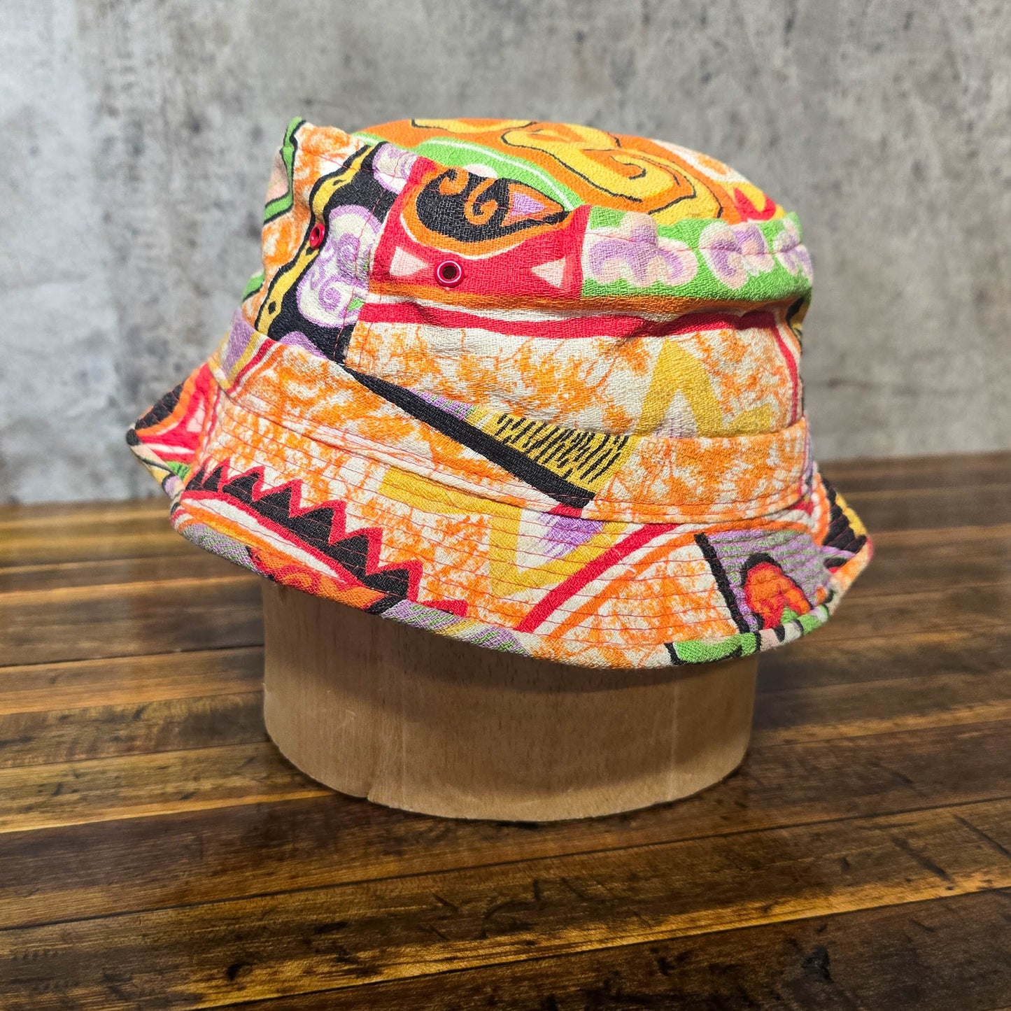 Vintage 1960 Hawaiian Bucket Hat