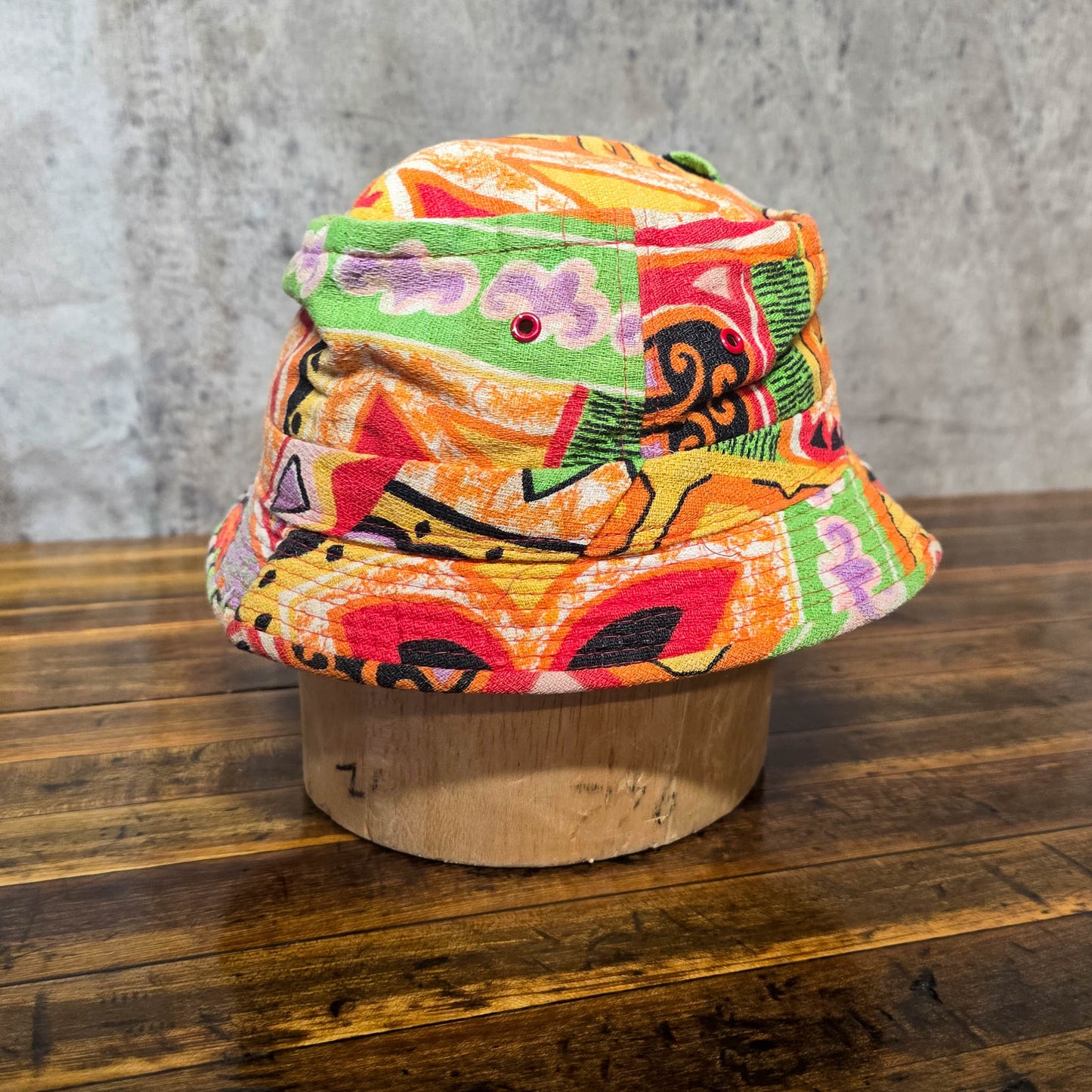 Vintage 1960 Hawaiian Bucket Hat