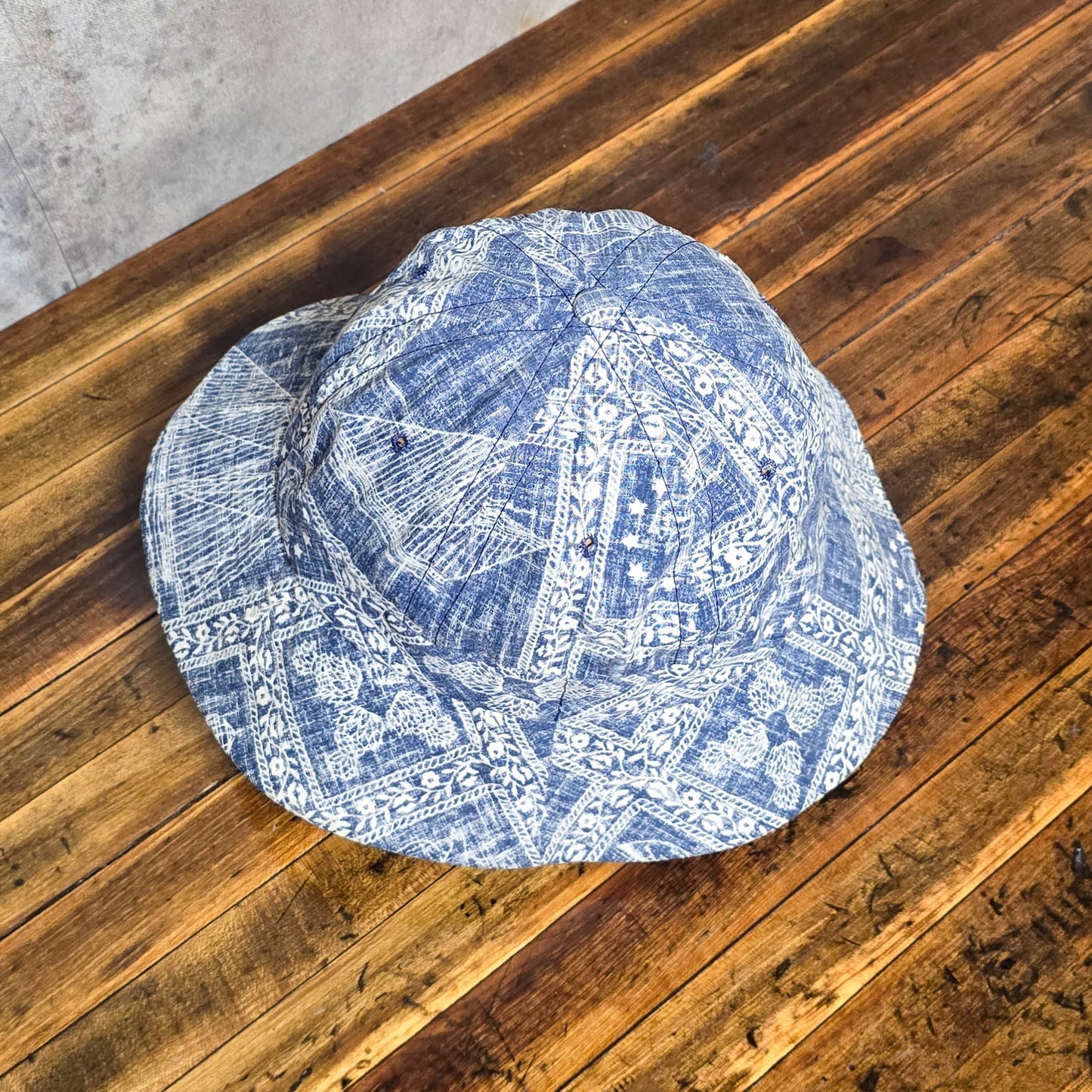 1980s Reyn Spooner Nautical Bucket Har