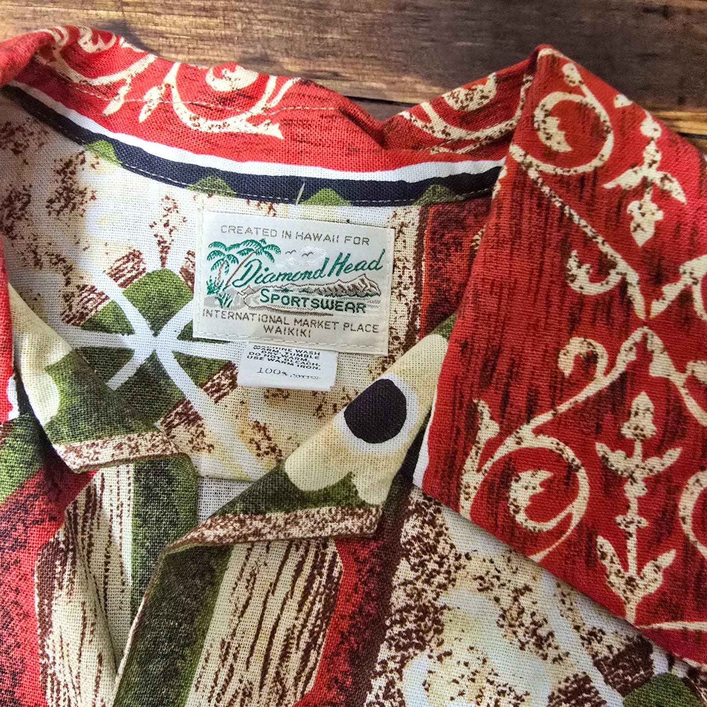 Vintage 1980s Diamond Head Sportswear Hawaiian Button Down Shirt