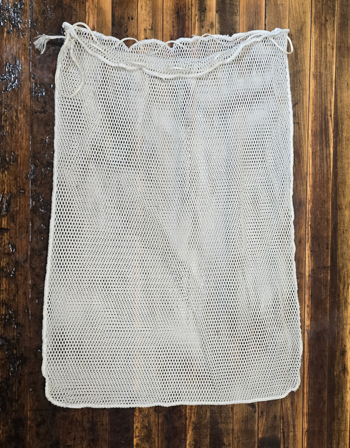 Vintage 1970s White Mesh Nylon Laundry Bag