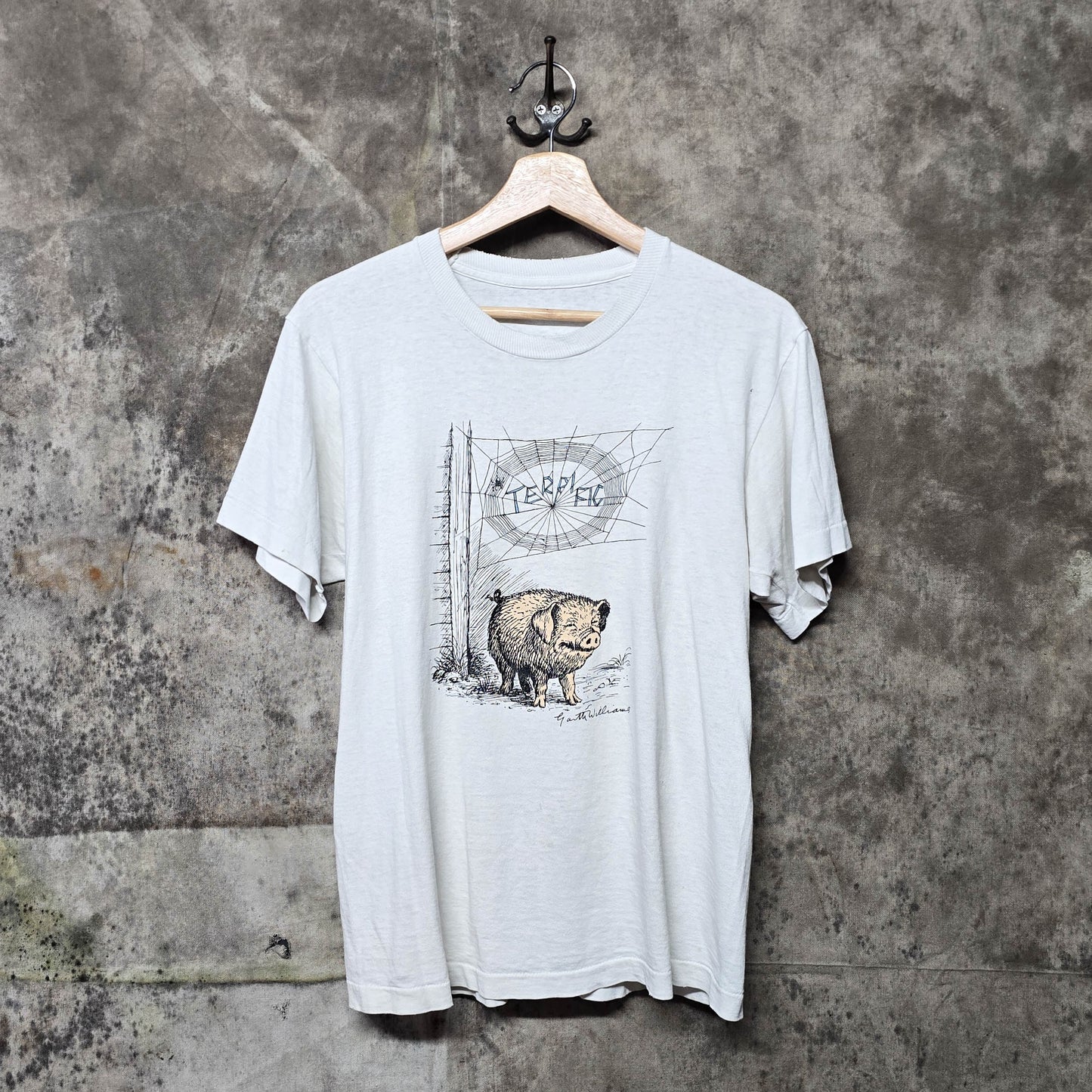 Vintage 1980s Charlotte’s Web Wilbur Terrific Garth Williams Shirt