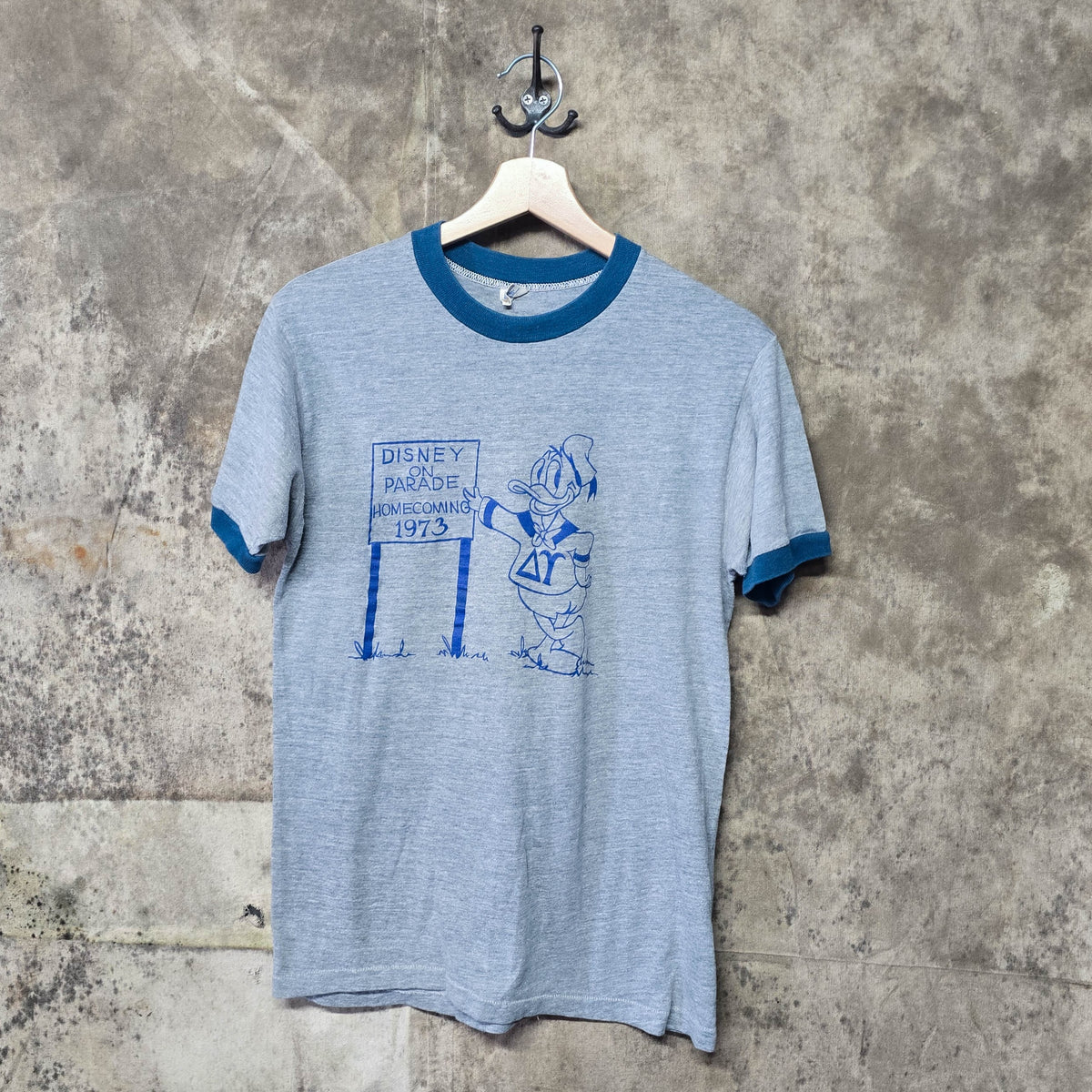 Vintage 1973 Disney On Parade Homecoming Shirt
