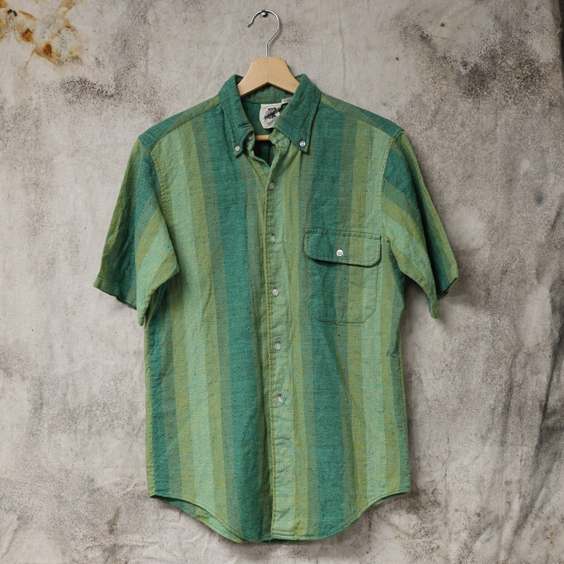 Vintage 1970s Linen Kennington Button-Up Short Sleeve Shirt