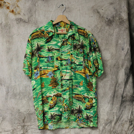 Vintage 1970s Hawaiian Holidays Button-Up Short Sleeve Shirt